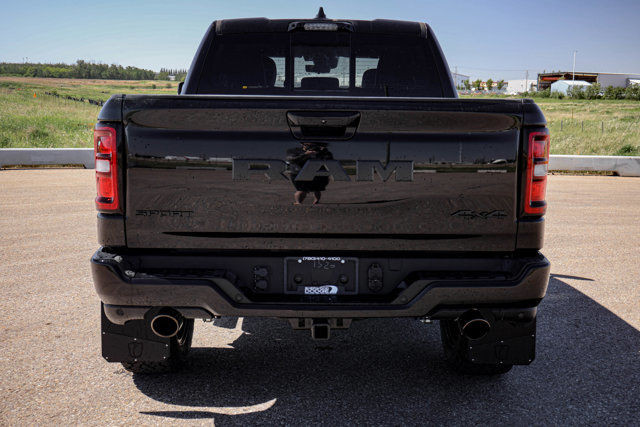 2025 Ram 1500 LIFTED LEATHER LOADED SPORT CREWCAB 4X4 SUNROOF in Cars & Trucks in Strathcona County - Image 3