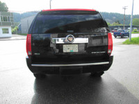 2011 Cadillac Escalade AWD with 234,285km! Equipped with remote keyless entry, power windows, power... (image 3)