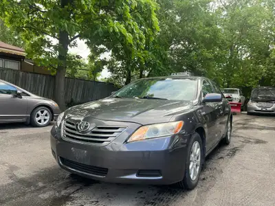 2007 Toyota Camry Hybrid • 218 194 km • $8 500 +HST/lic 2.4-L 4-cyl + Toyota Hybrid Synergy Drive •...