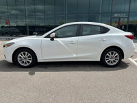 2018 MAZDA MAZDA3 SE | BLUETOOTH FEATURES INCLUDE: - Emergency brake assist - Tire pressure monitori... (image 2)