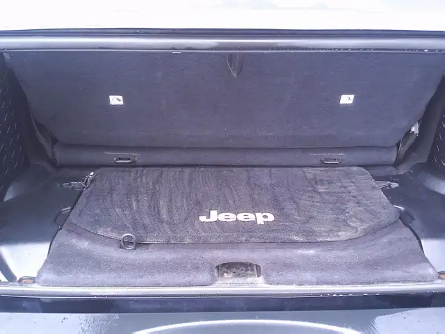 JEEP WRANGLER SPORT 4WD 2014 in Cars & Trucks in Longueuil / South Shore - Image 14