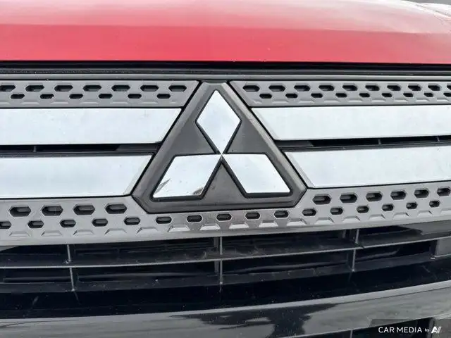 2019 Mitsubishi Outlander Essential | Bluetooth | Siege Chauffan in Cars & Trucks in Laval / North Shore - Image 14