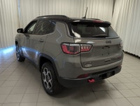 Built for adventure our 2022 Jeep Compass Trailhawk 4X4 is eager for action in Sting Gray! Motivated... (image 5)