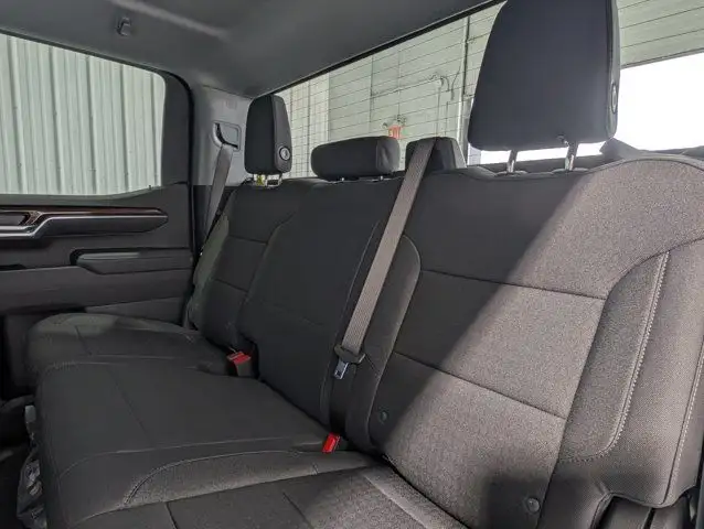 2025 Chevrolet Silverado 1500 LT- Trailering Pkg - Protection dans Autos et camions dans Barrie - Image 31