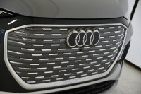 50 Quattro/Traction intégrale Audi quattro / Ensemble technologie / 100% électrique / Éclairage d'am... (image 2)