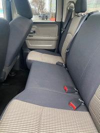 Dodge RAM-2010 in perfect condition. 4x4, No accidents. Kept and maintained very well. Please, don't... (image 5)