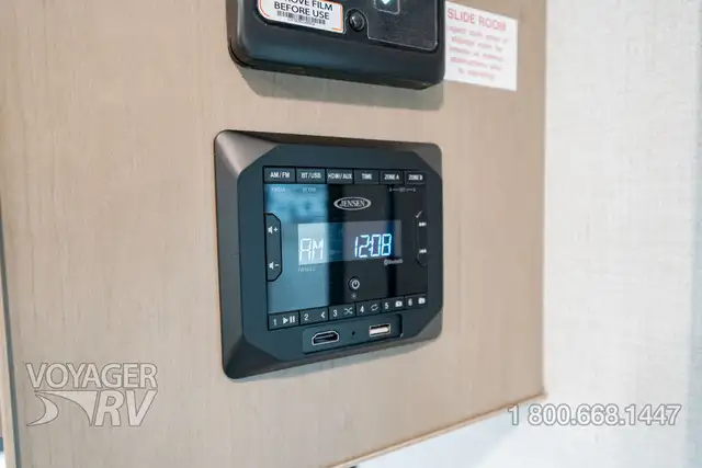 2025 Grand Design Reflection 150 Series 260RD in Travel Trailers & Campers in Kelowna - Image 35