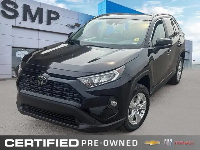 2020 Toyota RAV4 XLE | AWD | Sunroof | Heated Seats | Back Up in Cars & Trucks in Saskatoon - Image 2