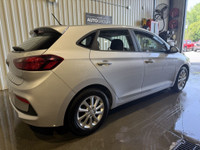 Welcome Ontario customers! All our vehicles are Ontario safety check/e-tested. We offer financing ad... (image 4)