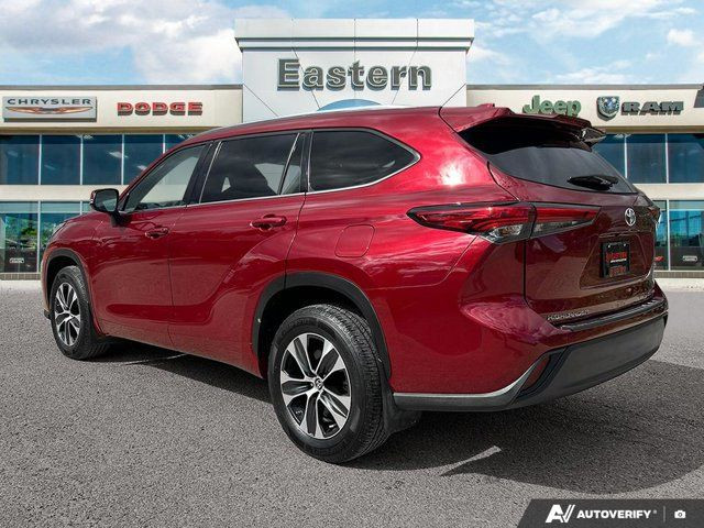 2020 Toyota Highlander XLE | Leather | Sunroof | Adaptive Cruise in Cars & Trucks in Winnipeg - Image 3