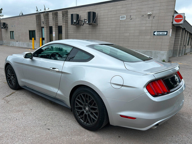 2017 Ford Mustang V6 MANUAL| NO ACCIDENTS| CERTIFIED in Cars & Trucks in Markham / York Region - Image 3
