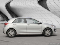 Experience effortless city driving with this sleek 2022 Kia Rio 5-door hatchback, boasting only 86,4... (image 5)