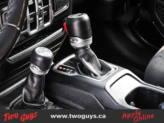 2019 Jeep WRANGLER UNLIMITED Sport 4x4 Back Up Camera Side Steps in Cars & Trucks in St. Catharines - Image 13