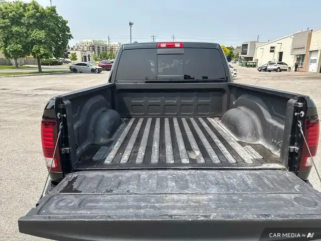 2022 RAM 1500 Classic SLT WARLOCK | SPORT HOOD | REAR SLIDING... in Cars & Trucks in London - Image 13