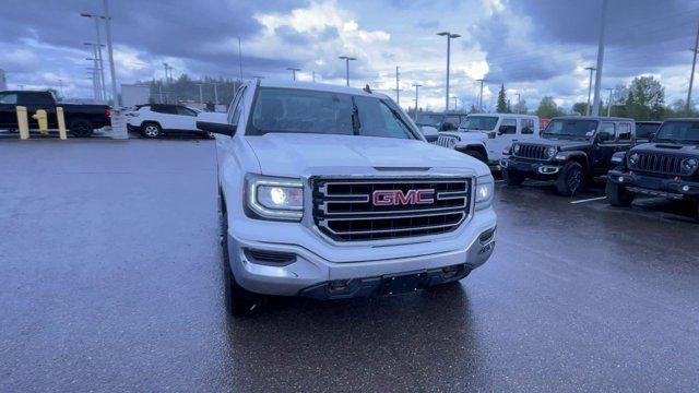 2018 GMC Sierra 1500 SLE | 4X4 | Backup Camera | Bluetooth in Cars & Trucks in Prince George - Image 4