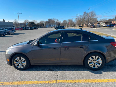 2011 Chevrolet Cruze LT Turbo.