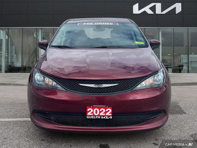 2022 Chrysler Voyager LX | 3rd Row | Remote Start | in Cars & Trucks in Guelph - Image 2