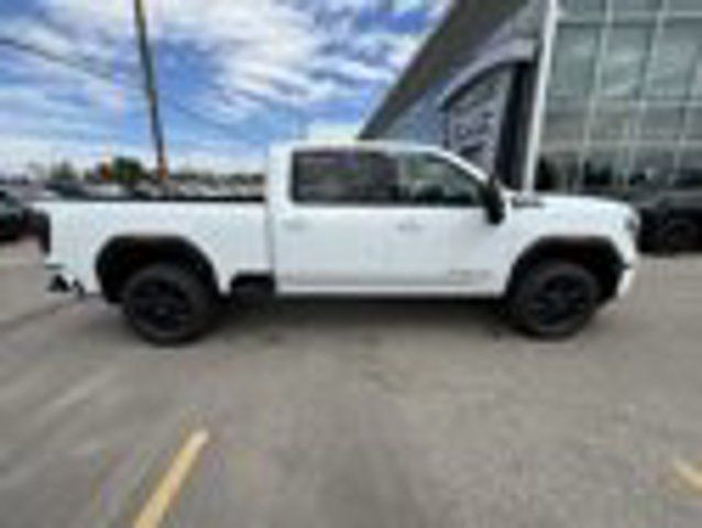 2025 GMC Sierra 2500HD AT4 in Cars & Trucks in Calgary - Image 4