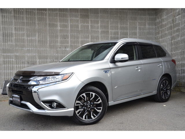  2018 Mitsubishi Outlander PHEV SE S-AWC ONLY 5% GST, NO PST! in Cars & Trucks in Burnaby/New Westminster