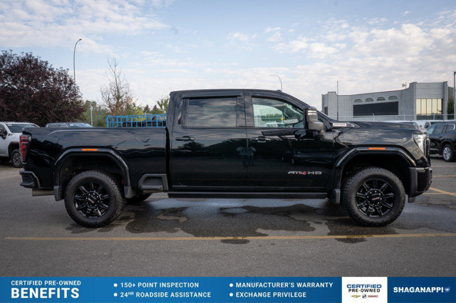2024 GMC Sierra 3500HD AT4|| PREMIUM PACKAGE | CLEAN CARFAX in Cars & Trucks in Calgary - Image 4