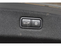 Pre-Owned . Visit us today at Hyundai Pembroke and check out this 2020 Genesis G90 5.0L Prestige , S... (image 8)