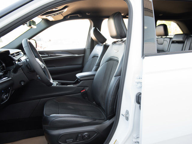 2023 Jeep Grand Cherokee 4xe Trailhawk 4x4, HYBRID, Night in Cars & Trucks in Calgary - Image 2