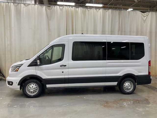 2024 FORD Transit Passenger Wagon XLT in Cars & Trucks in Calgary - Image 2