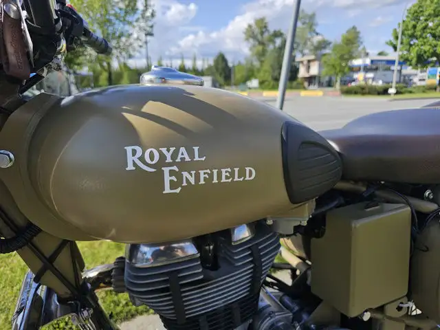 2012 Royal Enfield Classic 500 Desert Storm in Street, Cruisers & Choppers in Chilliwack - Image 17