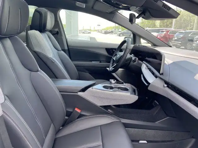 2025 Cadillac OPTIQ Luxury in Cars & Trucks in Calgary - Image 30