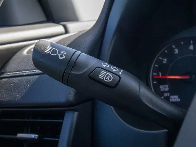 2024 GMC Terrain SLT - Lane Keeping Assist in Cars & Trucks in Belleville - Image 18