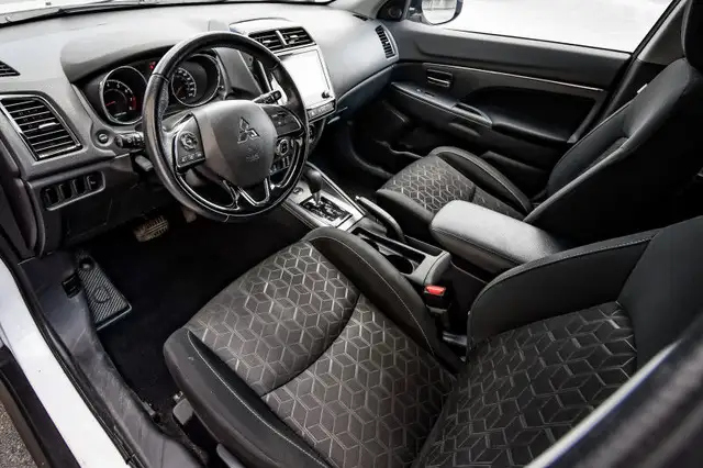 2021 Mitsubishi RVR SE AWC • HEATED SEATS • REAR CAM • CP/AA in Cars & Trucks in Ottawa - Image 13