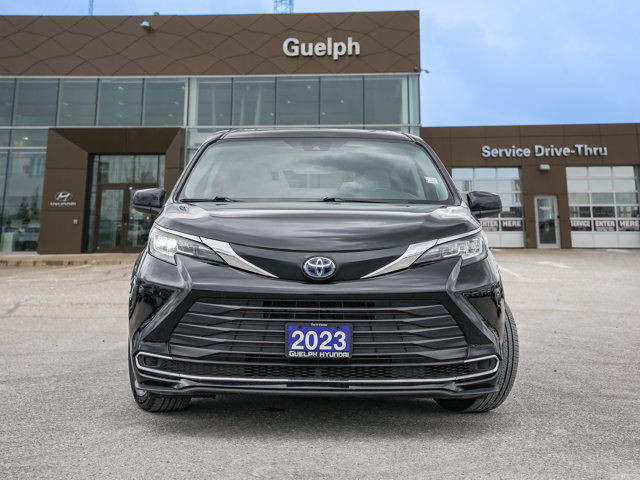 2023 Toyota Sienna XLE8-PASS | Leather | Sunroof | Heated Seats in Cars & Trucks in Guelph - Image 2