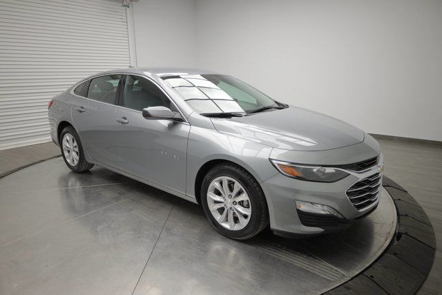 2024 Chevrolet Malibu 1LT in Cars & Trucks in Calgary