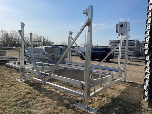 2025 ShoreMaster 7010 Integrated Boat Lift - 24V System in Powerboats & Motorboats in Edmonton - Image 2