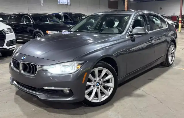 2017 BMW 3-Series 320i xDrive/CUIR/TOIT/NAV/AC/MAGS/CRUISE/23878 in Cars & Trucks in City of Montréal - Image 3