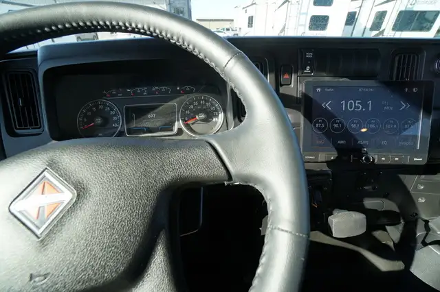 2023 NeXus RV Triumph SC 30TSC in RVs & Motorhomes in Stratford - Image 22