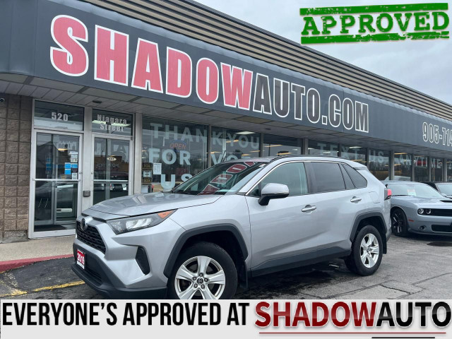  2019 Toyota RAV4 AWD|LE|APPLECARPLY|BLINDSPOTMONITOR|HTDSEATS| in Cars & Trucks in St. Catharines