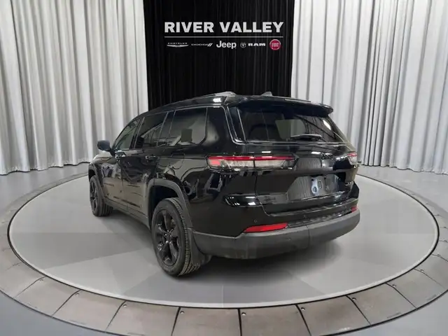 2024 Jeep Grand Cherokee L in Cars & Trucks in Strathcona County - Image 6