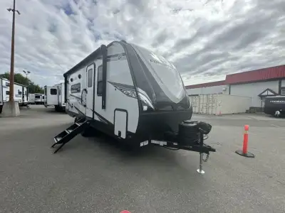 EAST TO WEST Alta travel trailer 1900MMK highlights: Queen Murphy Bed Shower Skylight Pass-Through S...