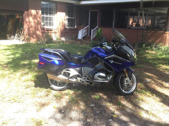 2015 BMW R1200RT-BLUE! in Street, Cruisers & Choppers in Delta/Surrey/Langley - Image 3