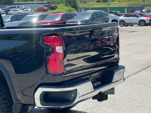 2020 Chevrolet Silverado 2500HD in Cars & Trucks in Oakville / Halton Region - Image 4