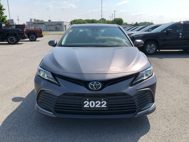 2022 Toyota Camry LE ONE OWNER in Cars & Trucks in Belleville - Image 2