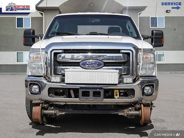 2016 Ford F-350 XLT 2016 Ford F-350 4x4 Crew Cab – Hi-Rail Ra... in Cars & Trucks in Edmonton - Image 2