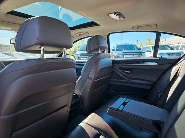 2016 BMW 5 Series 4dr Sdn 528i xDrive AWD in Cars & Trucks in Oakville / Halton Region - Image 22