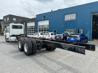 APPELEZ // CALL JEAN-PHILIPPR 514-770-6940 Camion sur frame // Cab and chassis Peterbilt 335 2005 Es... (image 3)