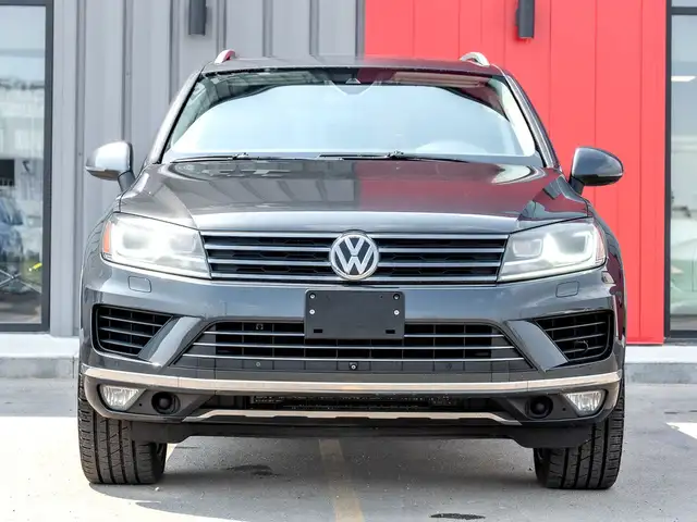 2015 Volkswagen Touareg Execline 3.6 - AWD | Pano Sunroof | 360  in Cars & Trucks in Saskatoon - Image 3