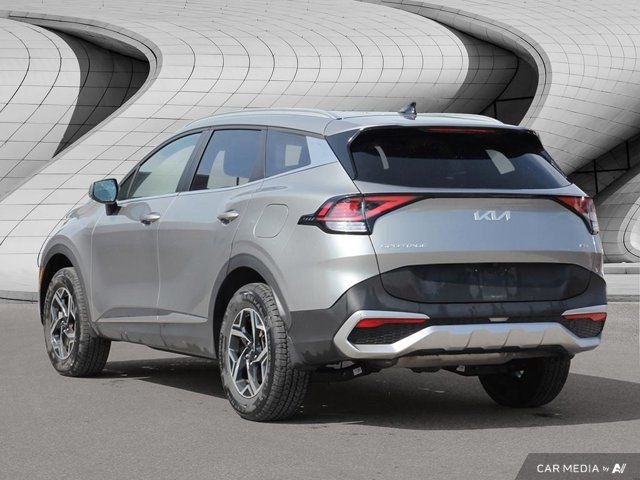 2023 Kia Sportage LX in Cars & Trucks in London - Image 3