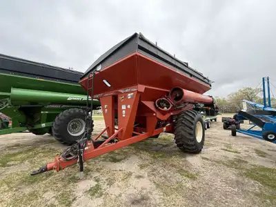 850 bushel, 20" unload, rotating spout, 30.5-32