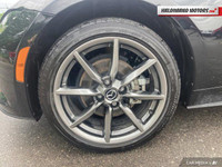 Engine: Gas 4cyl 2.0L L/100Km City: 9.0 L/100Km Hwy: 7.0 Safety Equipment Electronic Stability Contr... (image 8)