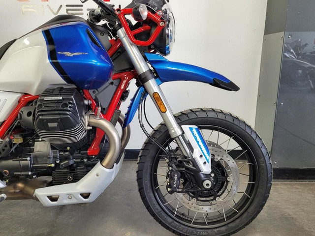 2023 Moto Guzzi V85 TT ADVENTURE in Sport Bikes in Lévis - Image 4